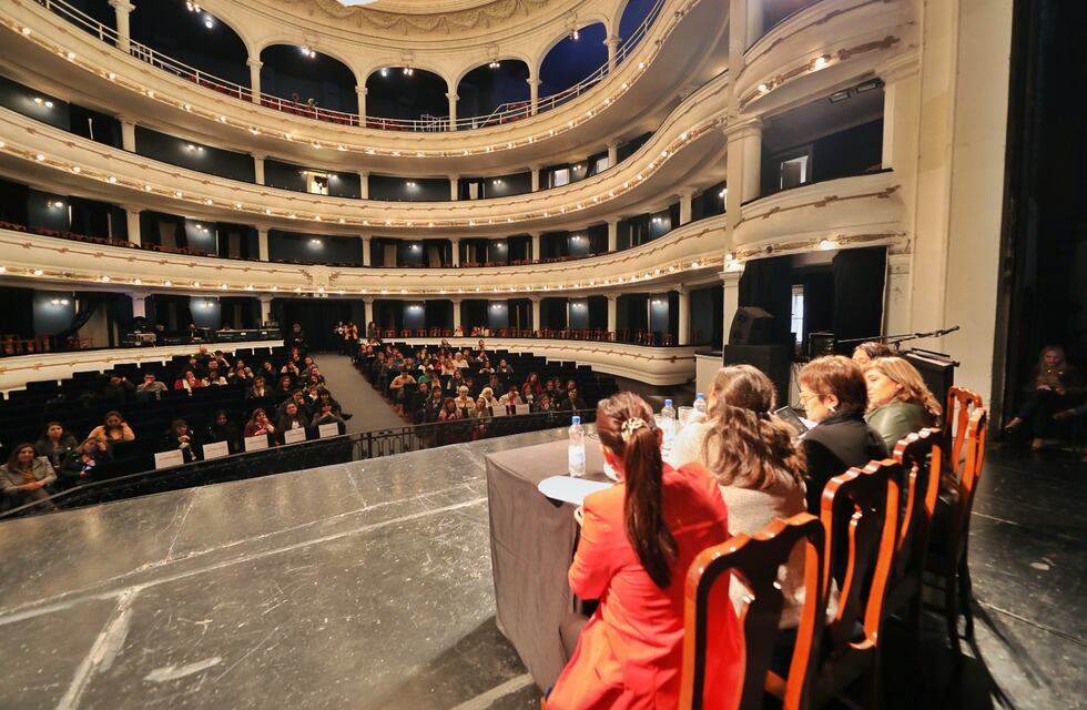 Montaldo acompañó el acto conmemorativo en el Día del Pedagogo