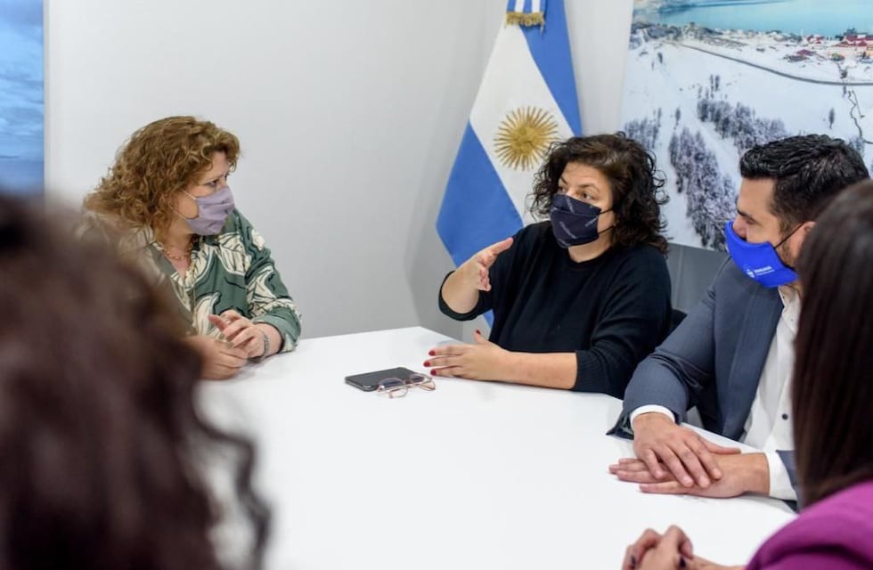 Carla Vizzotti se reunió con el Intendente Vuoto