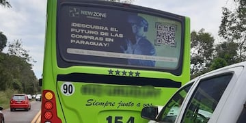 Choque múltiple en Puerto Iguazú dejó un conductor herido.