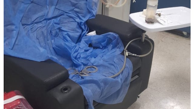 Un preso se fugó mientras se encontraba en el Hospital Córdoba por un tratamiento de diálisis. (Twitter @adolruiz)