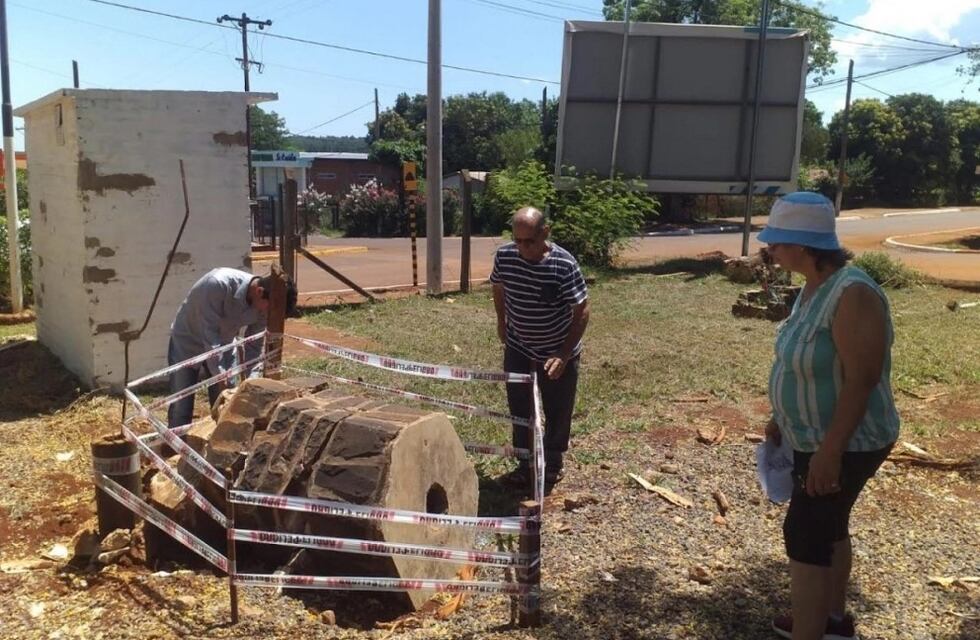 Piden que recuperen el emblemático reloj de sol de Puerto Libertad