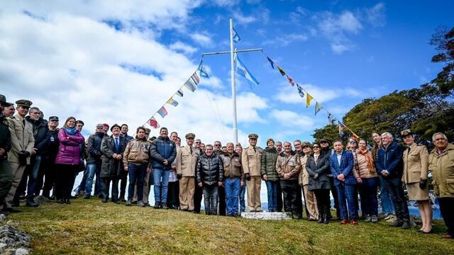Acto por el 75º aniversario del destacamento de Prefectura en Isla Redonda