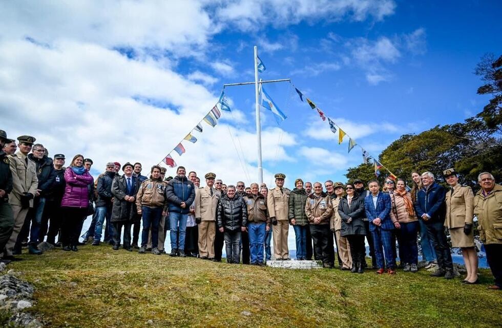 Acto por el 75º aniversario del destacamento de Prefectura en Isla Redonda