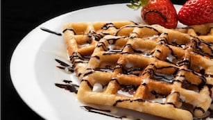 Cómo hacer waffles sabor tiramisú: la receta saludable y baja en calorías ideal para la merienda