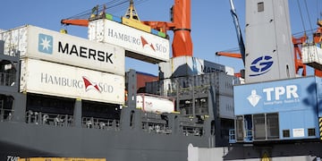 Gremios portuarios anunciaron un paro que comenzará este lunes y se irá extendiendo a lo largo de la semana.