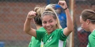 La puntaltense Julieta Romera anotó dos goles para la victoria de Municipales.