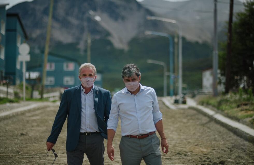El Senador Rodríguez recorrió las obras del barrio Pipo junto al Jefe de Gabinete