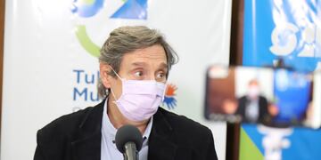 El intendente Emir Félix lleva 18 días internado en terapia intensiva.