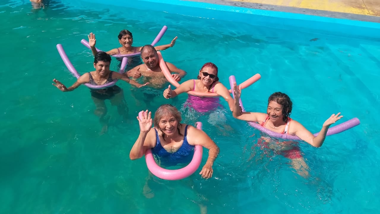 Informar, acompañar y brindar espacios de escucha permite que las personas mayores transiten la vejez con mayor bienestar emocional y reconocimiento.