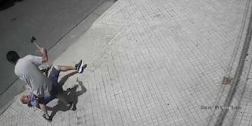 Momento del brutal ataque a hachazos