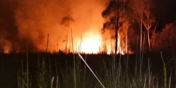 Bomberos Voluntarios de Pérez colaboraron con los Bomberos Voluntarios de Zavalla
