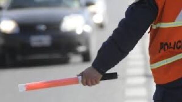 La Policía interrumpió el tránsito donde ocurrió el siniestro. El tramo ya se habilitó.