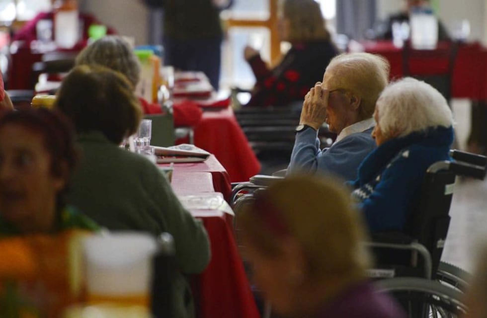 Denuncian a un hogar de ancianos de Tandil por agresión a dos mujeres mayores de 90 años