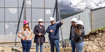 Comenzó el hormigonado para la ampliación del Colegio Polivalente de Arte Ushuaia