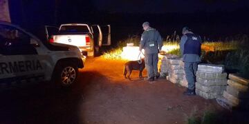 Incautan marihuana de contrabando en Eldorado.