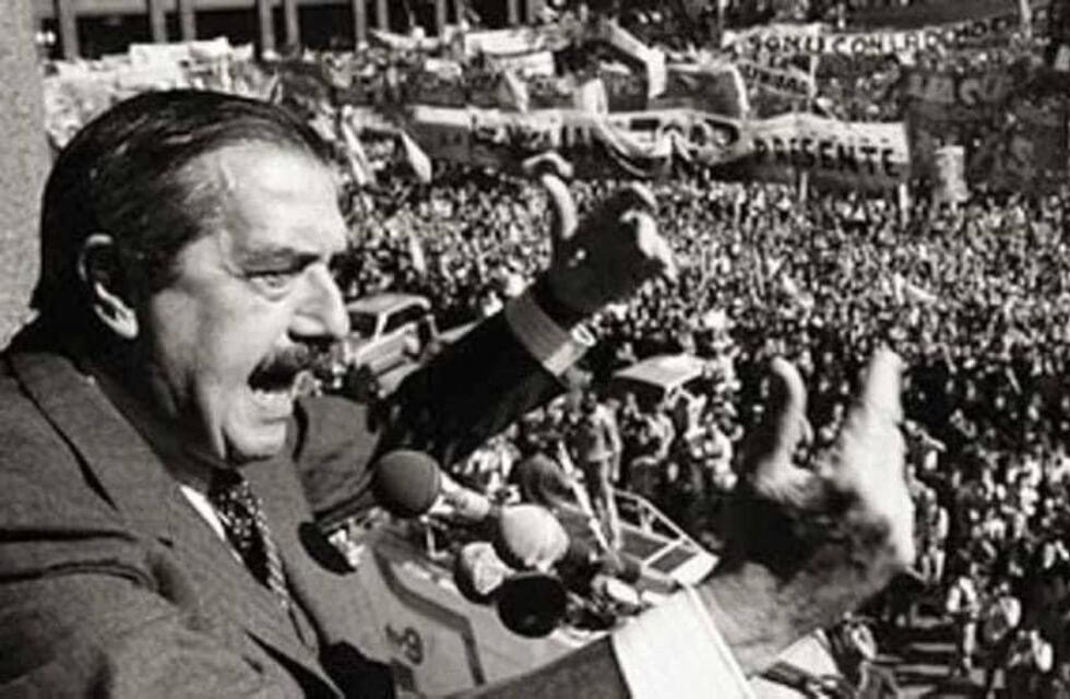 A 39 años del triunfo de Raúl Alfonsín, el radicalismo busca mostrarse unido en un acto en Costa Salguero