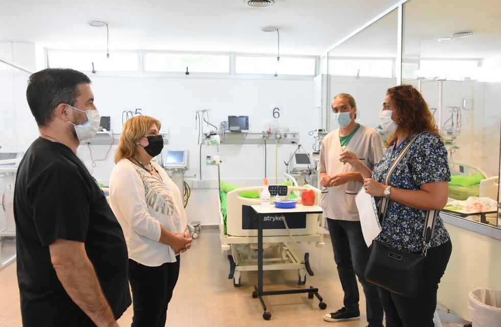 La Ministra de Salud recorrió la terapia intensiva pediátrica: “me sorprendí gratamente”