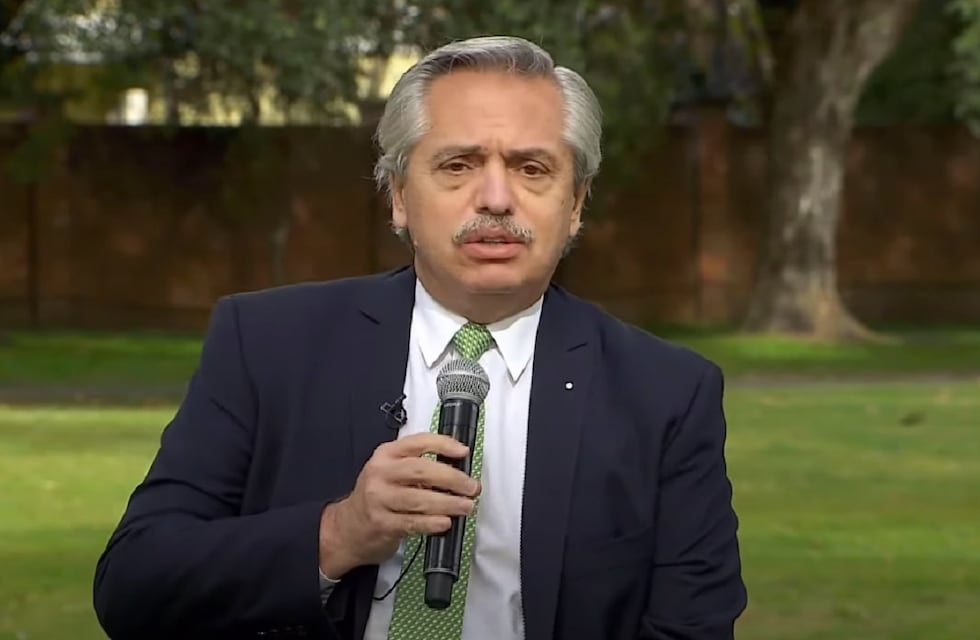 Alberto Fernández volvió a citar a Lito Nebbia para justificar su cuestionada frase