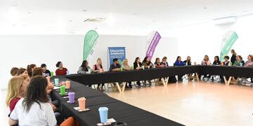 Delinean políticas de educación ambiental