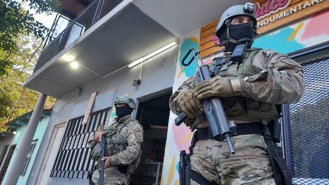 Once personas fueron demoradas este miércoles en allanamientos cerca del Fonavi Parque Oeste.