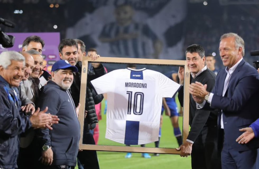 Talleres-Gimnasia, y la ovación que se llevó Diego Maradona de Córdoba