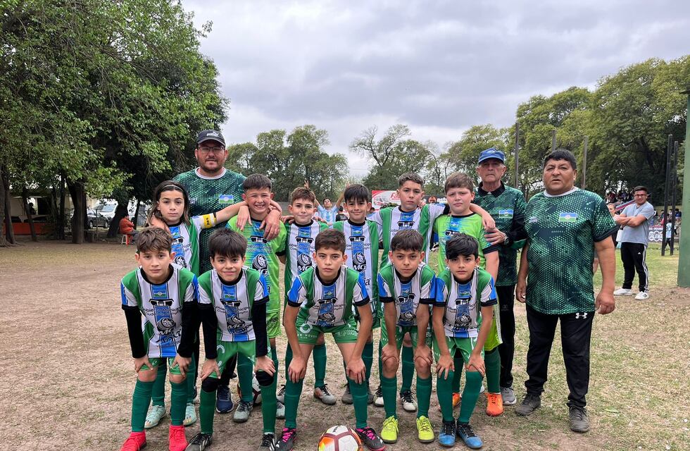 El equipo de Arroyito es campeón de la Zona Interior del Torneo de Fútbol Infantil de Canal 12