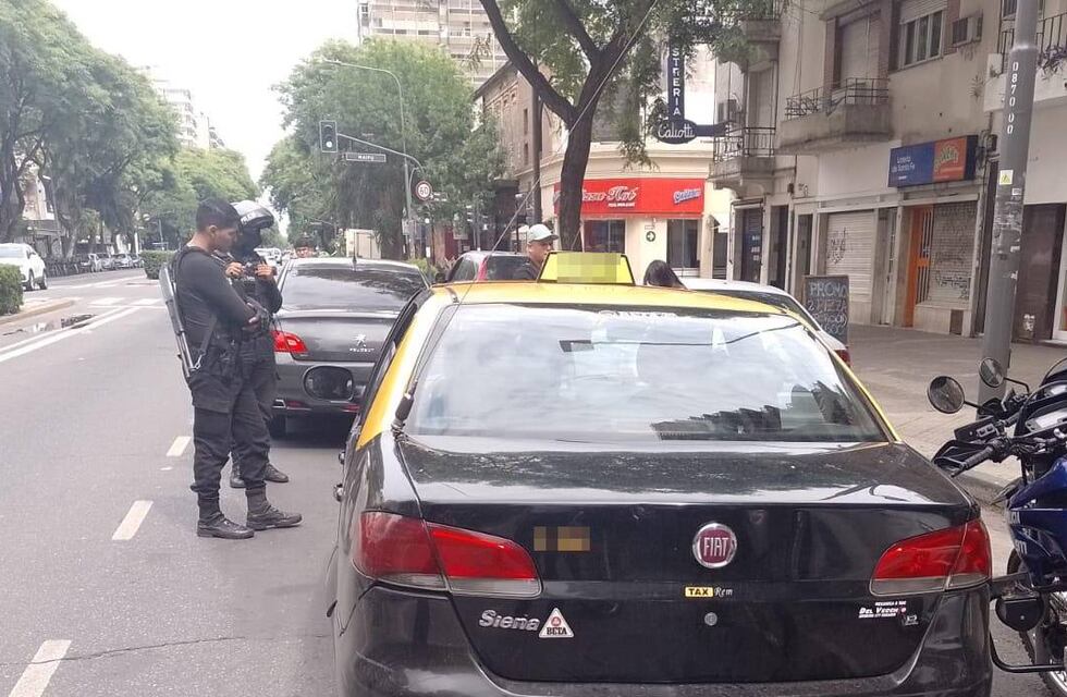 Al corralón: discutió con un taxista de Rosario y ambos dieron positivo en narcolemia