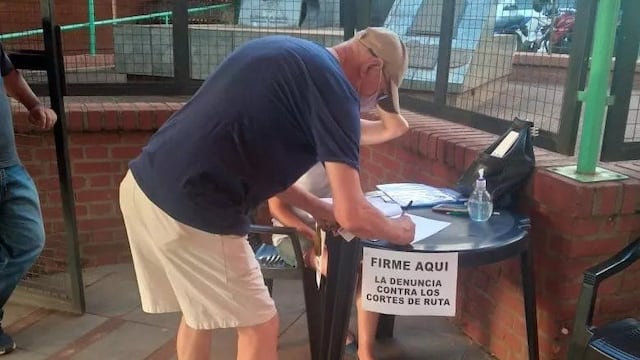 Vecinos de Montecarlo juntan firmas contra los piqueteros y en reclamo por los cortes de ruta.