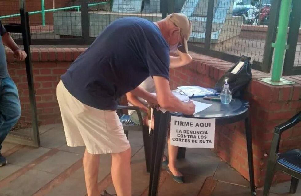 Vecinos de Montecarlo juntan firmas contra la violencia de los piqueteros y en reclamo por los cortes de ruta