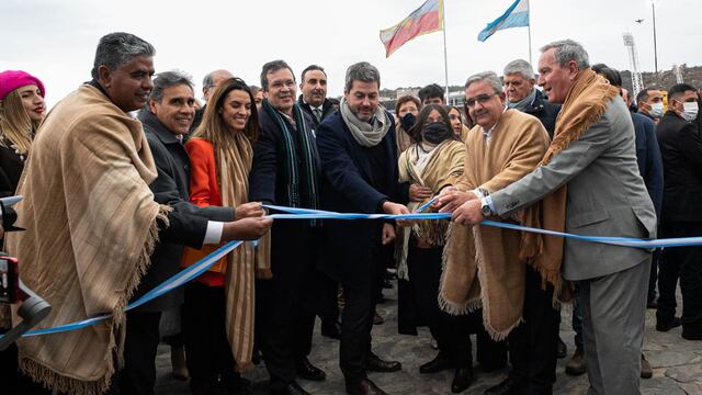 Jalil junto a autoridades nacionales inauguraron la Fiesta Nacional e Internacional del Poncho 2022