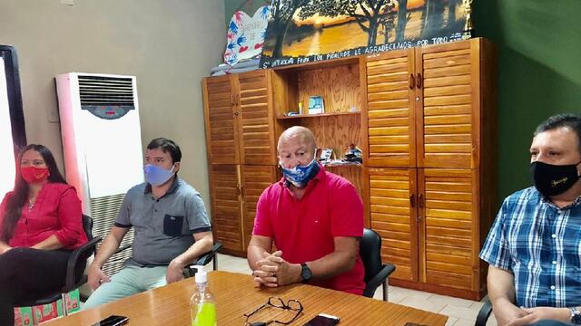 Reunión del intendente con los encargados de las diferentes secretarías