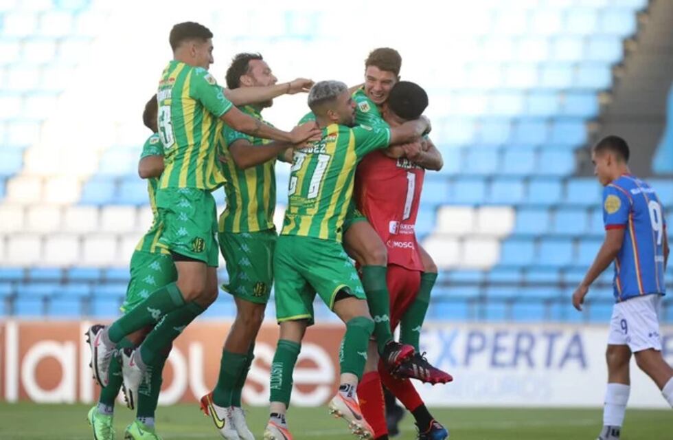 Valentín Mancini de Arroyito fue titular en Aldosivi que derrotó a Colegiales por Copa Argentina