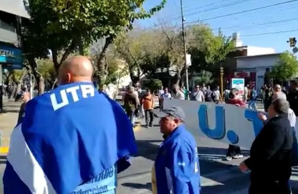 San Juan: fuerte enojo en el Gobierno por el sorpresivo paro de colectivos