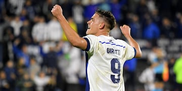 Federico Girotti regresaría a la formación de Talleres como doble 9, junto a Cristian Tarragona (Fotobaires).