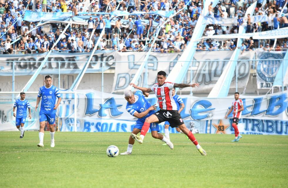 El “9″ se quedó sin nada al final del partido