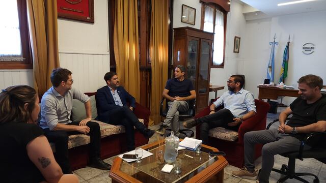 El ministro de Gobierno Carlos Bianco se reunió con el intendente Rodrigo Aristimuño.