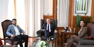 El gobernador analizó junto a Quiles y Salazar el avance de obras clave para la ciudad y anticipó nuevos proyectos de conectividad y desarrollo urbano en Leales.