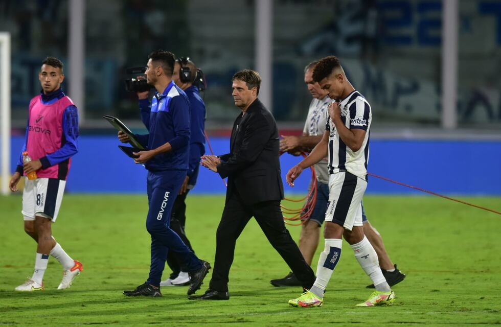 Talleres perdió y quedó último: último de Ángel Hoyos