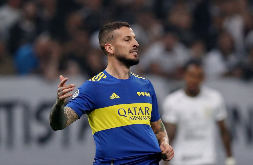 Corinthians hizo meme a Darío Benedetto en Twitter por los dos penales errados