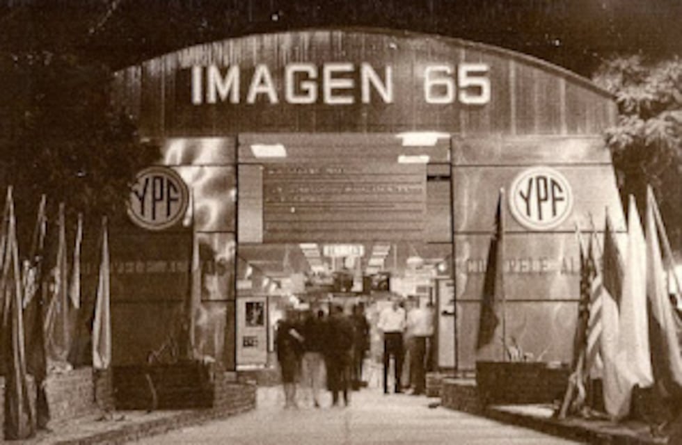 La Calle techada de Capilla del Monte cumple 60 años: convocatoria para una muestra fotográfica histórica