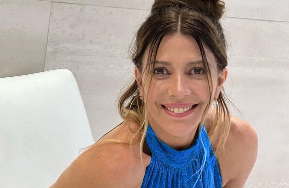 El look floral y angelical de Mónica Ayos que dio de qué hablar a sus fanáticos