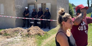 El trágico hecho ocurrió en barrio Trulala, de Río Cuarto. Presunto femicidio
(Tomy Fragueiro).