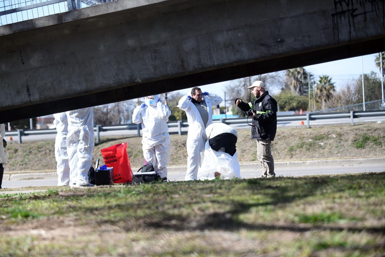 Los restos de la joven fueron encontrados en barrio Chateau Carreras. (Ramiro Pereyra / La Voz)