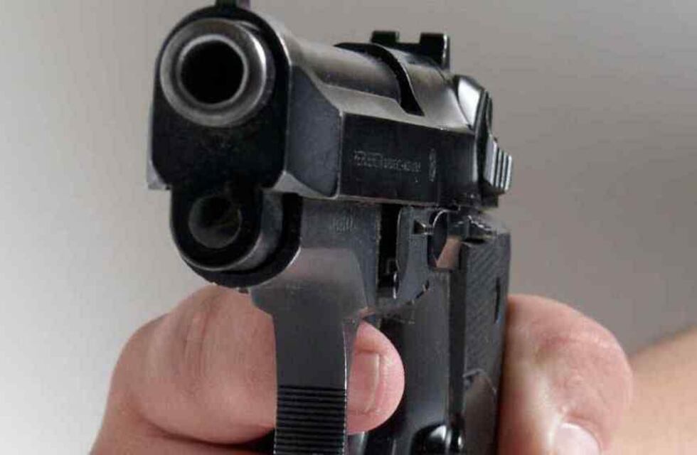 Dos parejas simularon querer pasar una noche en un hotel céntrico y robaron 54.0000 pesos