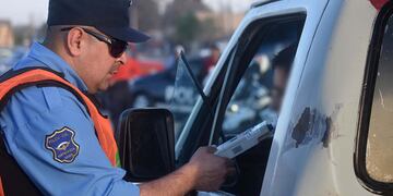 La policía vial realiza operativo de control de alcoholemia