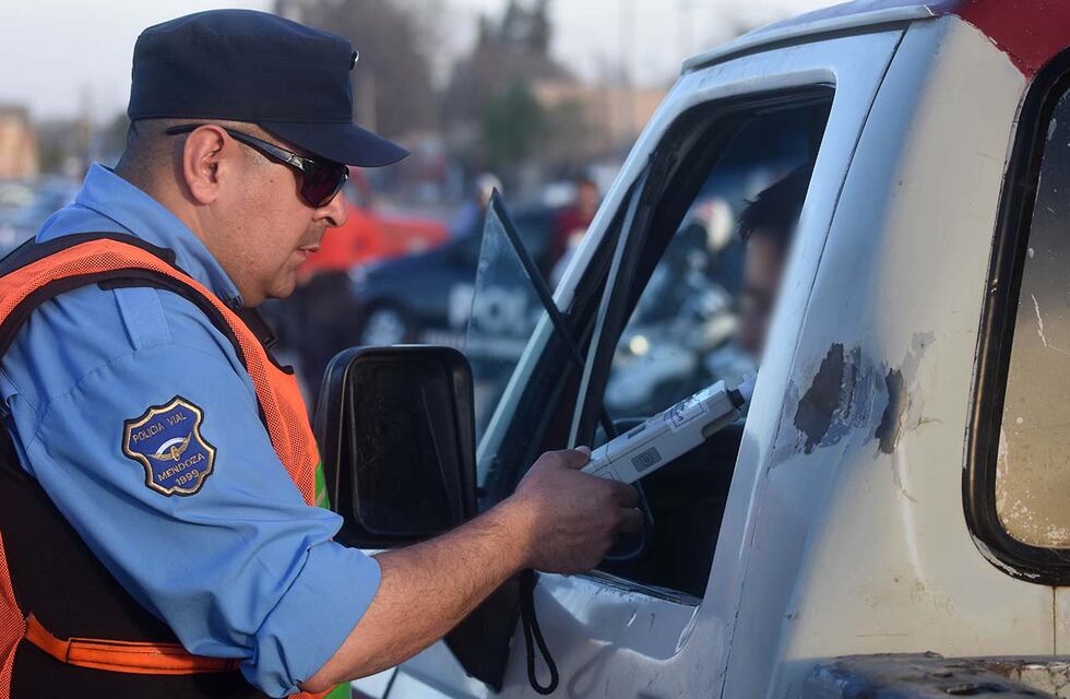 VIDEO | El récord negativo en el test de alcoholemia en las fiestas: cuánto le dio