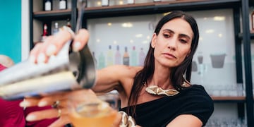 Whisky, Calafate y vodka: los cócteles patagónicos de Mona Gallosi que debes probar en estas Fiestas