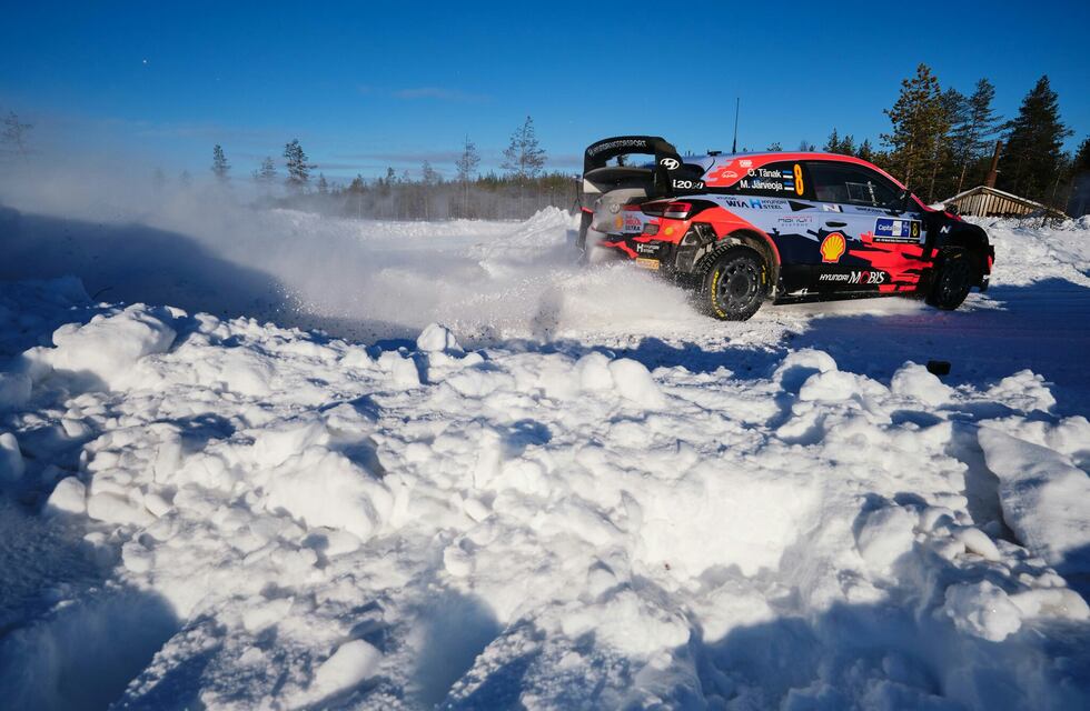 Rally Mundial: Tanak acaricia el triunfo en el Ártico