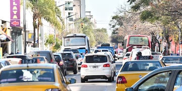 El vehículo que llamó la atención de todos en el centro de la ciudad de Córdoba.