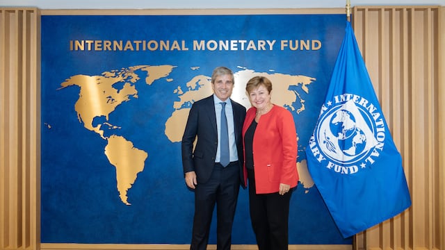 Caputo y Georgieva se reunieron por primera vez luego de la firma del acuerdo con el FMI. (Gentileza)